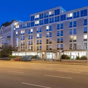 4* Hotell Nh Mitte