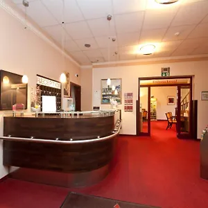 3* Hotell Polo Am Zob
